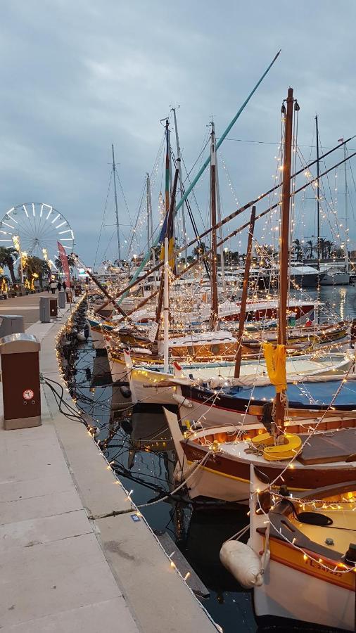 Couleurs Des Iles , Frejus-Plage Kültér fotó