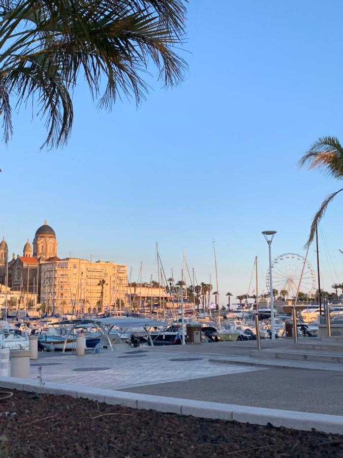 Couleurs Des Iles , Frejus-Plage Kültér fotó
